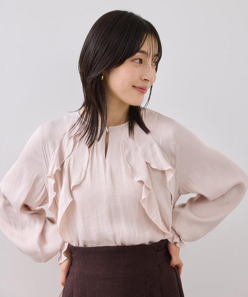 Joie de Vivre フリル付きホワイトシャツ 袖フリルギャザーカットソー