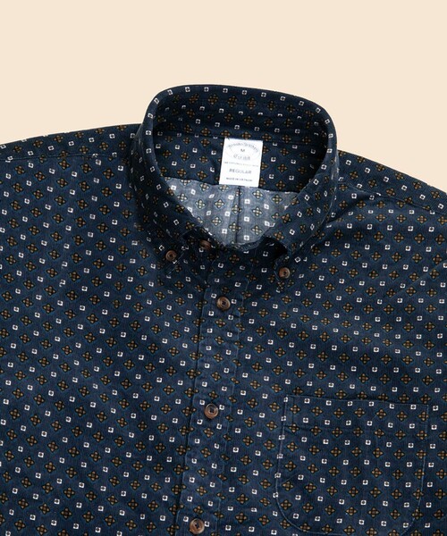 BROOKS BROTHERS(ブルックスブラザーズ)の「コットン 21-Waleコーデュロイ フーラードプリント カジュアルシャツ Regular Fit(シャツ/ブラウス・メンズ・ネイビー・X-SMALL/X-LARGE/SMALL/MEDIUM/LARGE)」の2枚目の写真