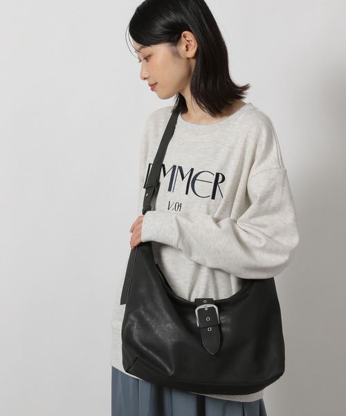 LAKOLE（ラコレ）の「ベルトデザインミドルショルダーバッグ / 604684（ショルダーバッグ・レディース・ブラック/ブラウン/オフホワイト・FREE）」の2枚目の写真