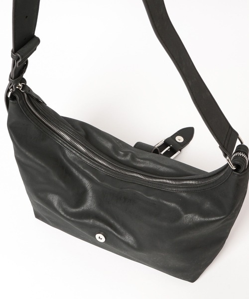 LAKOLE（ラコレ）の「ベルトデザインミドルショルダーバッグ / 604684（ショルダーバッグ・レディース・ブラック/ブラウン/オフホワイト・FREE）」の10枚目の写真