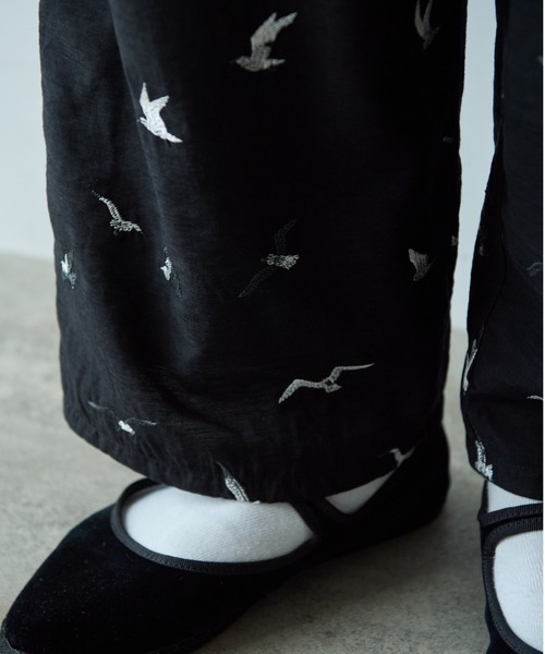 yuni（ユニ　）の「bird刺繍　drawstrings パンツ（その他パンツ・レディース・ブラック・FREE）」の18枚目の写真
