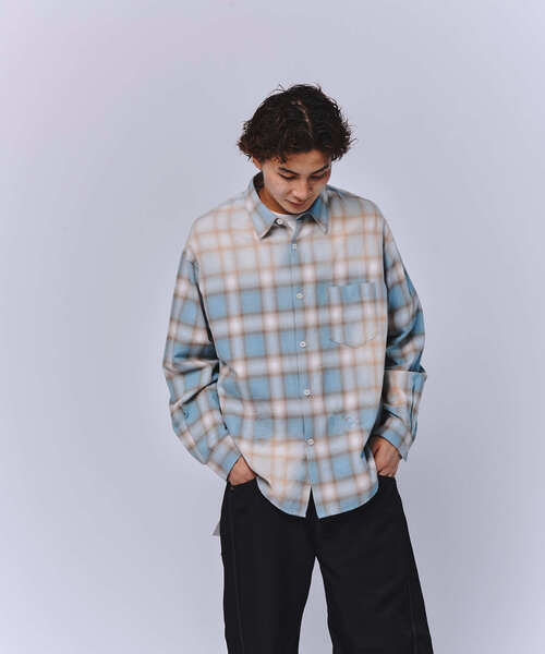 JOINT WORKS（ジョイントワークス）の「J オンブレ― ダメージシャツ（シャツ/ブラウス・メンズ・ブラック/ブルー系その他・MEDIUM/LARGE）」の17枚目の写真