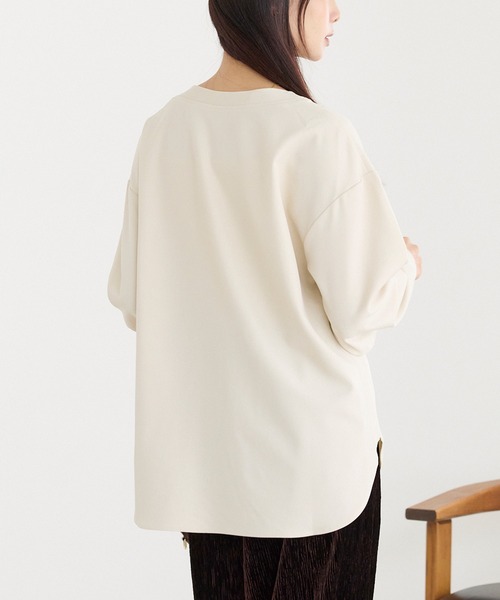 LAVEANGE（ラビアンジェ）の「タックスリーブブラウス（シャツ/ブラウス・レディース・ブラック/ベージュ・M/5L/4L/3L/LL）」の18枚目の写真