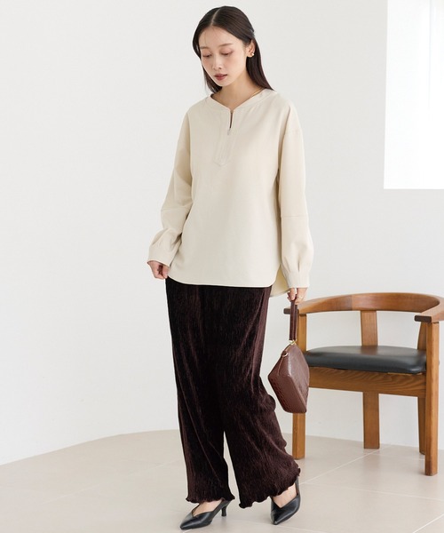 LAVEANGE（ラビアンジェ）の「タックスリーブブラウス（シャツ/ブラウス・レディース・ブラック/ベージュ・M/5L/4L/3L/LL）」の22枚目の写真