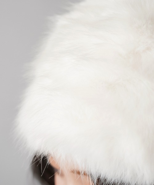 SPINNS(スピンズ)の「フェイクファーハット(ハット・レディース・ベージュ/アイボリー・ONESIZE)」の10枚目の写真