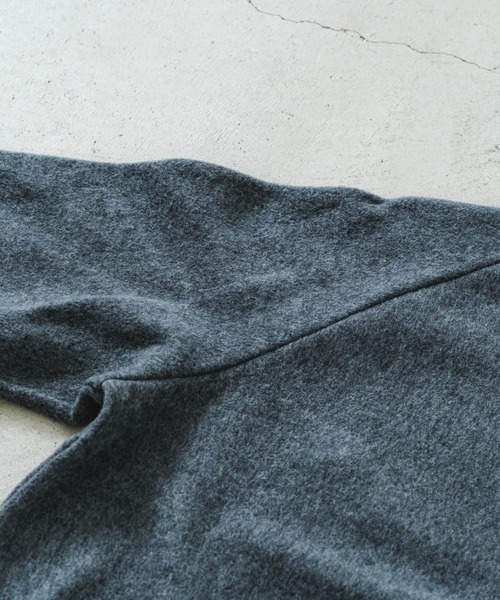 quadro（クオドロ）の「ウールカノコビーバークルーネックプルオーバー（ニット/セーター・メンズ・チャコール/ベージュ/ネイビー・MEDIUM）」の21枚目の写真