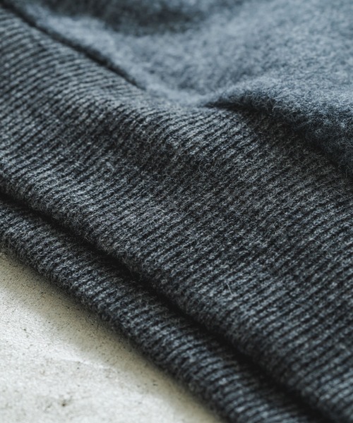 quadro（クオドロ）の「ウールカノコビーバークルーネックプルオーバー（ニット/セーター・メンズ・チャコール/ベージュ/ネイビー・MEDIUM）」の19枚目の写真
