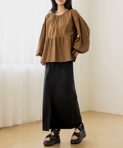 DAY CLOSET(デイ クローゼット)の「【縦ラインで脚長効果/ピーチスキン加工】フロントスリットナローデニムスカート レディース(デニムスカート・レディース・ブルー/ブラック・L/M)」の9枚目の写真