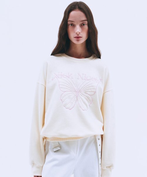 NICK&NICOLE(ニックアンドニコール)の「SHINE BUTTERFLY SWEATSHIRT_CREAM PINK(スウェット・レディース・その他・FREE)」の2枚目の写真