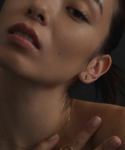 CENE（セネ）の「【CENE】セネ/ミニスフィアピアス（ピアス（両耳用）・レディース・シルバー/ゴールド・FREE）」の3枚目の写真