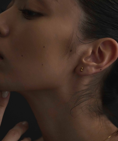 CENE（セネ）の「【CENE】セネ/ミニスフィアピアス（ピアス（両耳用）・レディース・シルバー/ゴールド・FREE）」の4枚目の写真