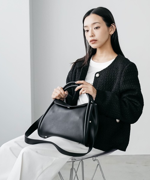 mili an deni(ミリアンデニ)の「スクウェアフラップフェイクレザーバッグ(ショルダーバッグ・レディース・ブラック/アッシュグレー/ブラウン・F)」の6枚目の写真