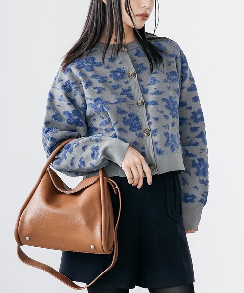 mili an deni(ミリアンデニ)の「スクウェアフラップフェイクレザーバッグ(ショルダーバッグ・レディース・ブラック/アッシュグレー/ブラウン・F)」の12枚目の写真