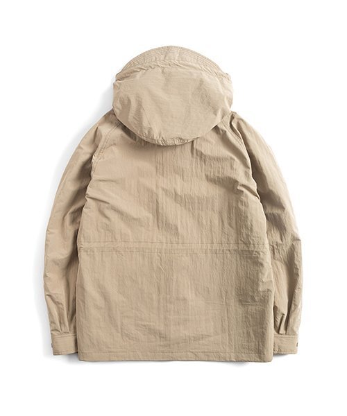 WILD BRICKS(ワイルドブリックス)の「CMS MOUNTAIN PARKA (beige)(ナイロンジャケット・メンズ・その他・LARGE/MEDIUM/X-LARGE)」の2枚目の写真