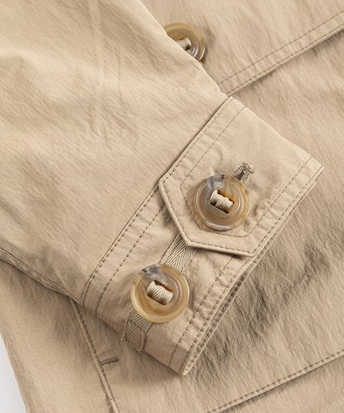 WILD BRICKS(ワイルドブリックス)の「CMS MOUNTAIN PARKA (beige)(ナイロンジャケット・メンズ・その他・LARGE/MEDIUM/X-LARGE)」の6枚目の写真