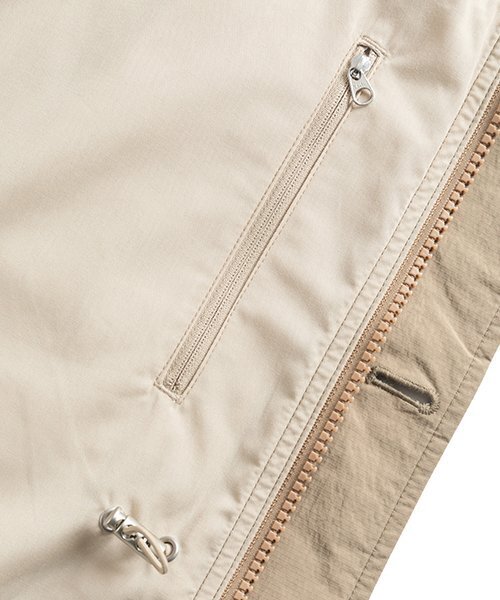 WILD BRICKS(ワイルドブリックス)の「CMS MOUNTAIN PARKA (beige)(ナイロンジャケット・メンズ・その他・LARGE/MEDIUM/X-LARGE)」の9枚目の写真