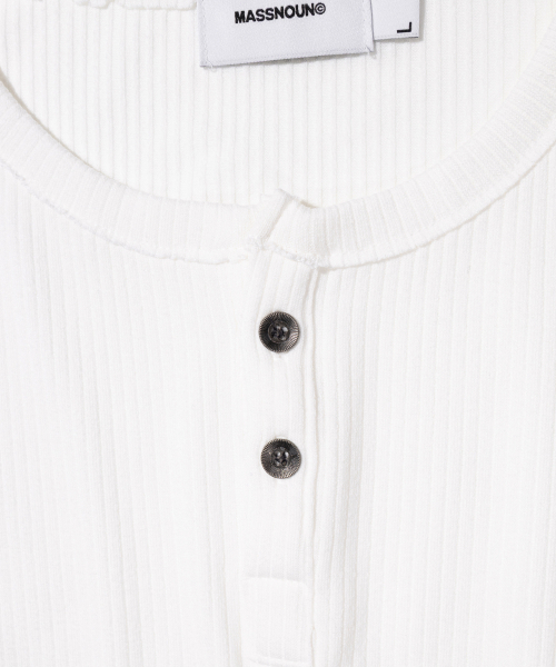 MASSNOUN(マスノウン)の「リブドヘンリーネックロングスリーブ MSILS003-WT(Tシャツ/カットソー・レディース・その他・MEDIUM/LARGE)」の4枚目の写真