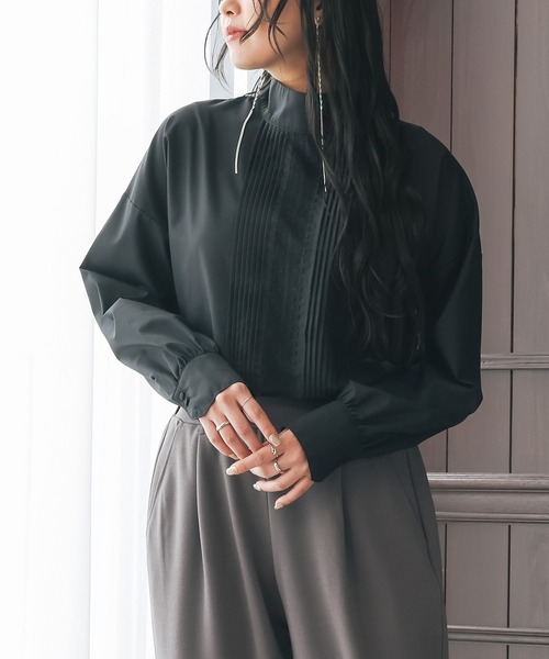 n'OrLABEL（ノアールレーベル）の「『ピンタックレーススタンドカラーブラウス』（シャツ/ブラウス・レディース・ブラック/オフホワイト・2/1）」の2枚目の写真