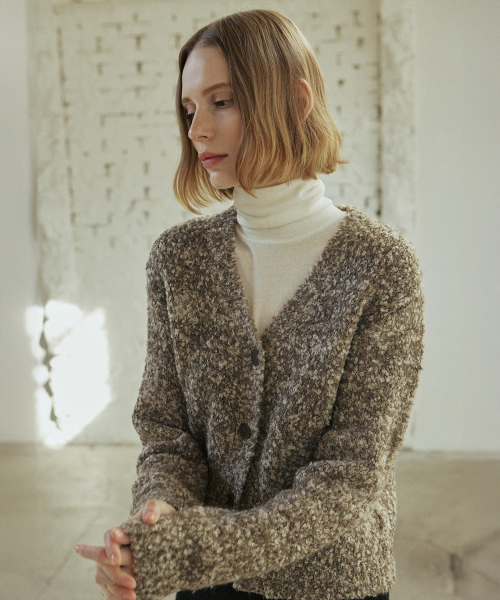 YUPPE(ヨッペ)の「BOUCLE CARDIGAN_BROWN(カーディガン/ボレロ・レディース・その他・FREE)」の3枚目の写真