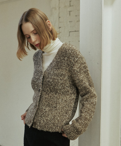 YUPPE(ヨッペ)の「BOUCLE CARDIGAN_BROWN(カーディガン/ボレロ・レディース・その他・FREE)」の2枚目の写真