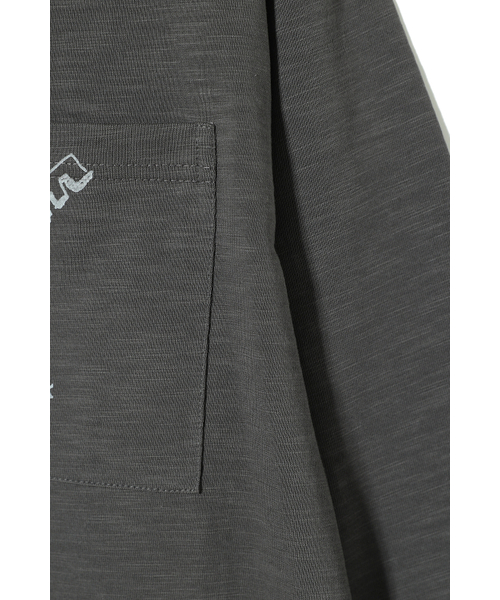 HORLISUN(ホーリーサン)の「Lawrence Slub Graphic Pocket T-shirt Charcoal(Tシャツ/カットソー・メンズ・その他・SMALL/MEDIUM/LARGE)」の8枚目の写真