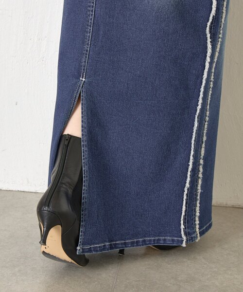 Jena espace merveilleux（ジェナ　エスパスメルヴェイユ）の「サイドフリンジデニムスカート（スカート・レディース・ブラック/ネイビー・FREE）」の14枚目の写真