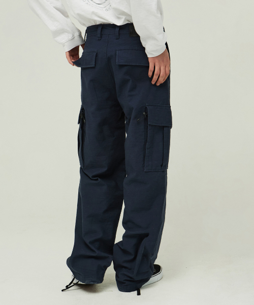 MAGOODGAN(メックウッドガン)の「パブン4411 サテンコットンワイドフィットネイビーカーゴパンツ(その他パンツ・レディース・その他・SMALL/MEDIUM/LARGE/X-LARGE)」の3枚目の写真