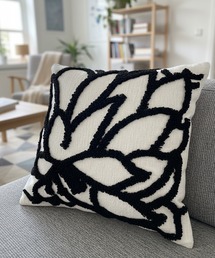 yield（イールド）の「【yield select】北欧モチーフ刺繍 45×45cm デザインクッションカバー YW3CC（クッション/クッションカバー）」