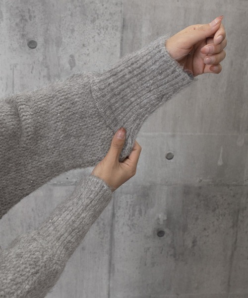 Miniministore(ミニミニストア)の「ラメシャギーニットオフショルダートップス(ニット/セーター・レディース・グレー/ピンク/アイボリー/ラベンダー・FREE)」の12枚目の写真