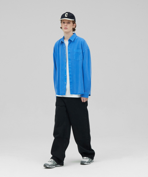 STENDS（ステンズ）の「[M~4XL] ピグメントウォッシングシャツ_ディープブルー（シャツ/ブラウス・メンズ・その他・X-LARGE/XX-LARGE/XXX-LARGE/XXXX-LARGE/MEDIUM/LARGE）」の2枚目の写真