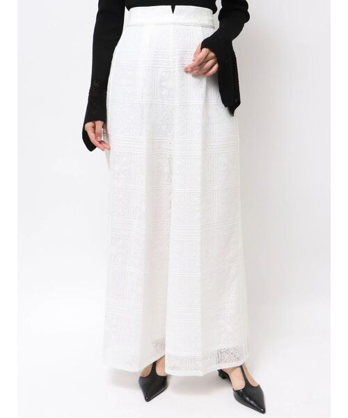 LAGUNAMOON(ラグナムーン)の「タイルパターンレースワイドパンツ 【夏服】(その他パンツ・レディース・ホワイト/ブラック・MEDIUM/SMALL)」の6枚目の写真