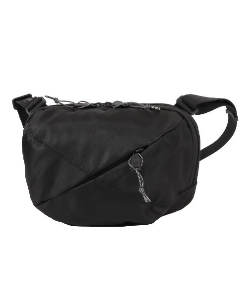 Samsonite Red（サムソナイトレッド）の「【SAMSONITE RED/サムソナイトレッド】 SAC'S BAR別注 バイアスジャック4D SLING BODY BAG S（ボディバッグ/ウエストポーチ・メンズ・ブラック・FREE）」の4枚目の写真