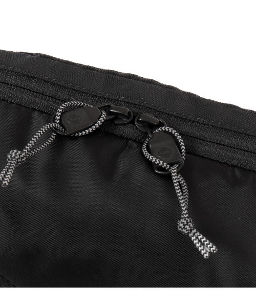 Samsonite Red（サムソナイトレッド）の「【SAMSONITE RED/サムソナイトレッド】 SAC'S BAR別注 バイアスジャック4D SLING BODY BAG S（ボディバッグ/ウエストポーチ・メンズ・ブラック・FREE）」の13枚目の写真