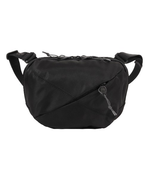 Samsonite Red（サムソナイトレッド）の「【SAMSONITE RED/サムソナイトレッド】 SAC'S BAR別注 バイアスジャック4D SLING BODY BAG S（ボディバッグ/ウエストポーチ・メンズ・ブラック・FREE）」の3枚目の写真