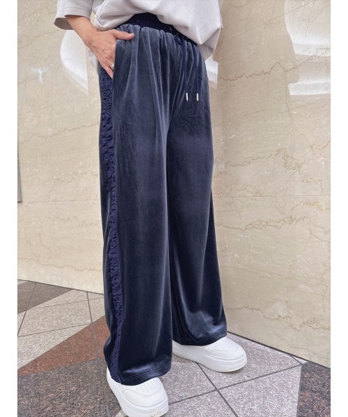 Day and Grade(デイアンドグレイド)の「【真山景子セレクト】サイドギャザーベロアパンツ(その他パンツ・レディース・ブルー/ブラック・FREE)」の9枚目の写真