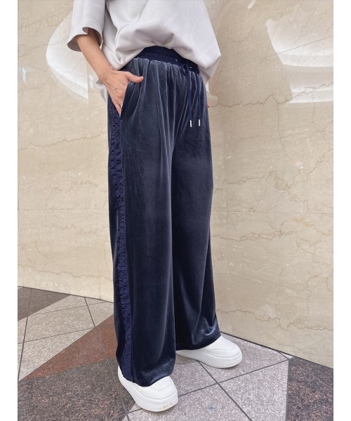 Day and Grade(デイアンドグレイド)の「【真山景子セレクト】サイドギャザーベロアパンツ(その他パンツ・レディース・ブルー/ブラック・FREE)」の10枚目の写真