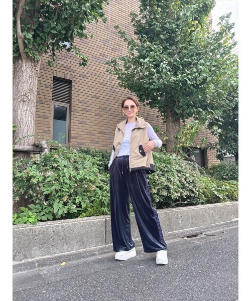Day and Grade(デイアンドグレイド)の「【真山景子セレクト】サイドギャザーベロアパンツ(その他パンツ・レディース・ブルー/ブラック・FREE)」の5枚目の写真