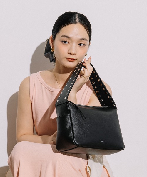 Beau're（ヴュレ）の「BEAURE ポイントスタッズ ワンショルダー（ショルダーバッグ・レディース・ブラック/グレー/シルバー・FREE）」の16枚目の写真