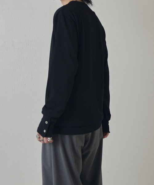 Lui's（ルイス）の「レイヤードヘンリーネックロングスリーブTシャツ（Tシャツ/カットソー・メンズ・チャコールグレー/ブラック・M/S）」の5枚目の写真