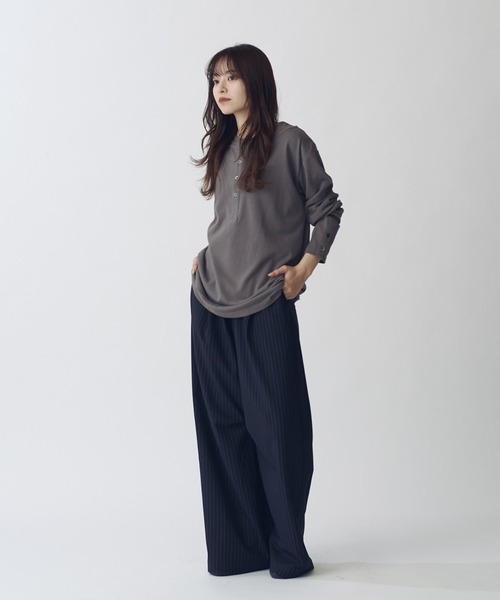 Lui's(ルイス)の「レイヤードヘンリーネックロングスリーブTシャツ(Tシャツ/カットソー・メンズ・チャコールグレー/ブラック・M/S)」の22枚目の写真