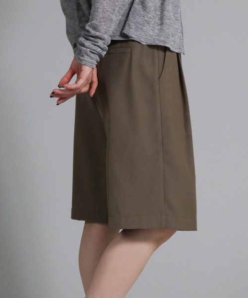 select MOCA Et（セレクトモカエト）の「【Et】Two-Tuck Half Pants（その他パンツ・レディース・ブラック/グレイッシュベージュ・FREE）」の6枚目の写真
