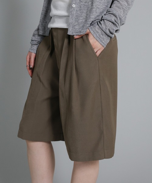 select MOCA Et（セレクトモカエト）の「【Et】Two-Tuck Half Pants（その他パンツ・レディース・ブラック/グレイッシュベージュ・FREE）」の11枚目の写真