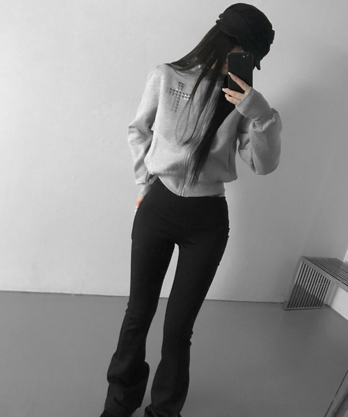 THEAIRTOWN（ジエアタウン）の「tuebe cross high neck zip-up（スウェット・レディース・グレー/ブラック・FREE）」の5枚目の写真