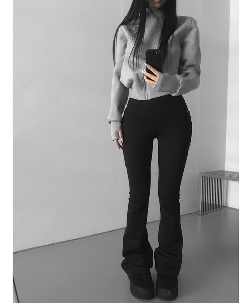 THEAIRTOWN（ジエアタウン）の「tuebe cross high neck zip-up（スウェット・レディース・グレー/ブラック・FREE）」の6枚目の写真