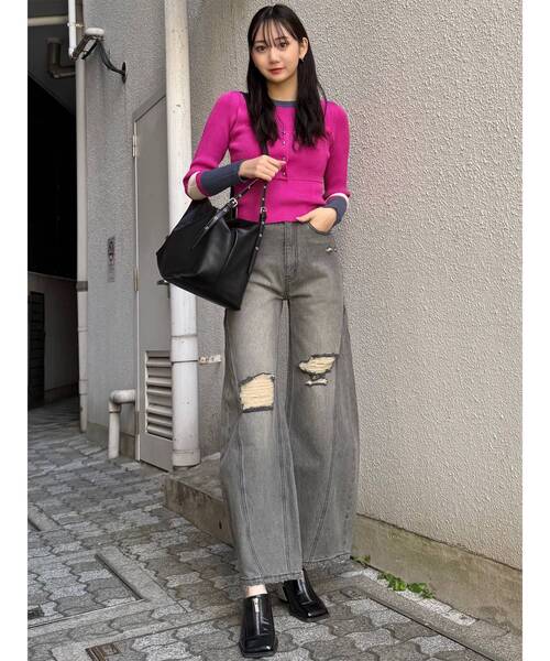 MURUA(ムルーア)の「バレルレッグクラッシュデニム(デニムパンツ・レディース・ブルー/グレー・2/1)」の10枚目の写真