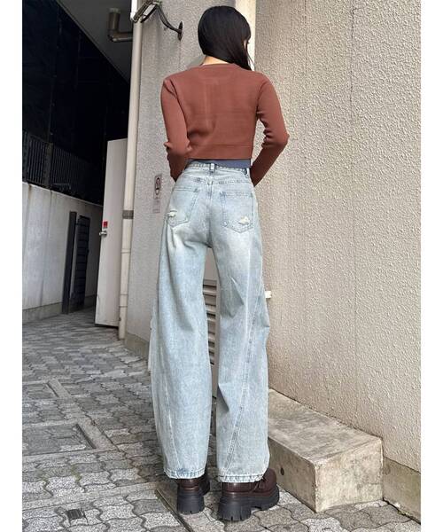 MURUA（ムルーア）の「バレルレッグクラッシュデニム（デニムパンツ・レディース・ブルー/グレー・2/1）」の10枚目の写真