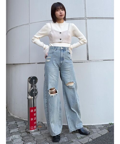 MURUA（ムルーア）の「バレルレッグクラッシュデニム（デニムパンツ・レディース・ブルー/グレー・2/1）」の13枚目の写真