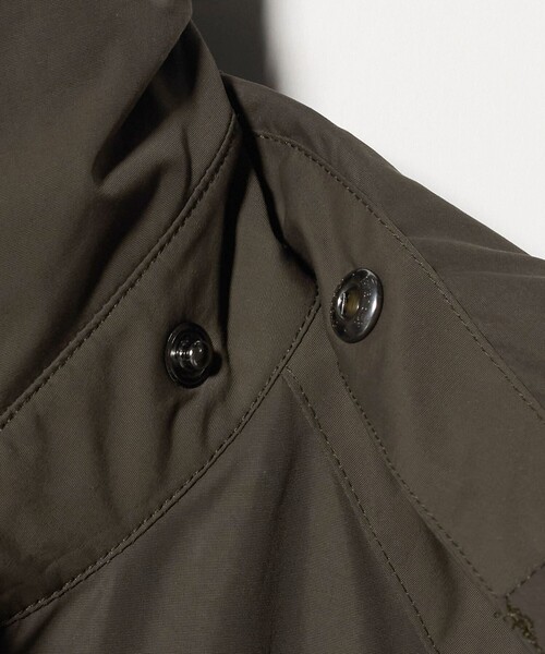 Barbour（バブアー）の「【別注】＜Barbour＞LIGHT MODIFIED BEAUFORT/ビューフォート/ハンティングジャケット（マウンテンパーカー・メンズ・ブラック/ダークブラウン・40/36/38）」の10枚目の写真