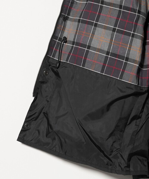 Barbour（バブアー）の「【別注】＜Barbour＞LIGHT MODIFIED BEAUFORT/ビューフォート/ハンティングジャケット（マウンテンパーカー・メンズ・ブラック/ダークブラウン・40/36/38）」の19枚目の写真