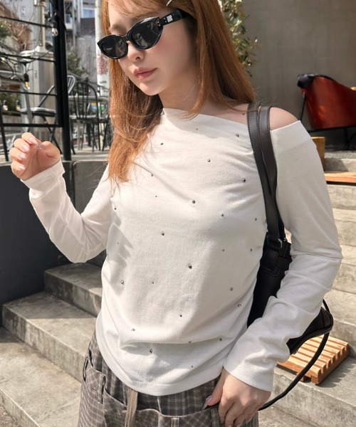 RAY CASSIN（レイカズン）の「ワンショルラインストーンT（Tシャツ/カットソー・レディース・ブラック/カーキ/ホワイト/ホワイト系その他・FREE）」の9枚目の写真